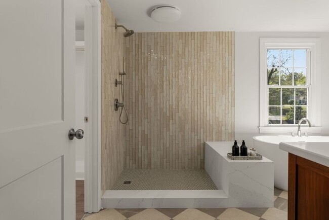 Building Photo - 1326 Ardee Ave