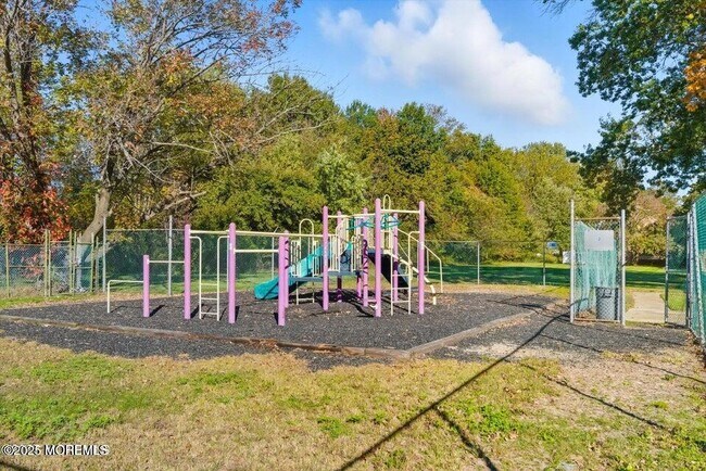 Building Photo - 76 Manchester Ct