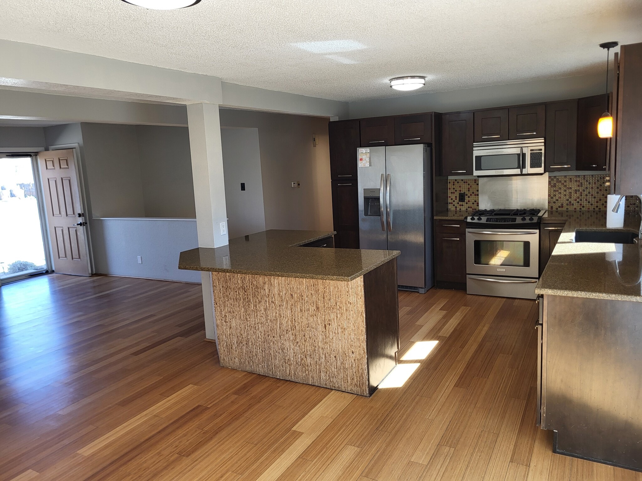 Building Photo - 1266 Aikins Way