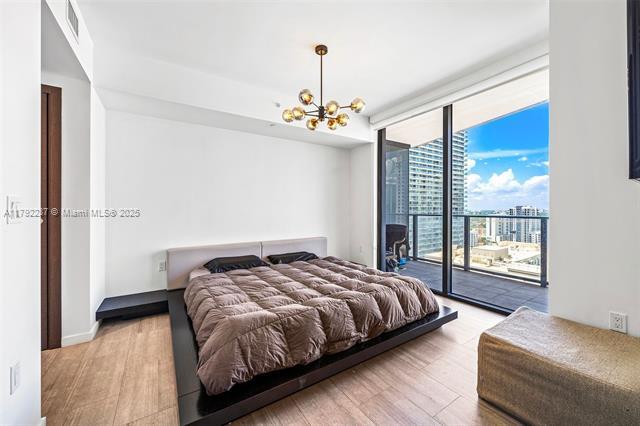 Building Photo - 1000 Brickell Plz