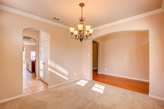 Building Photo - 9017 Hawley Dr