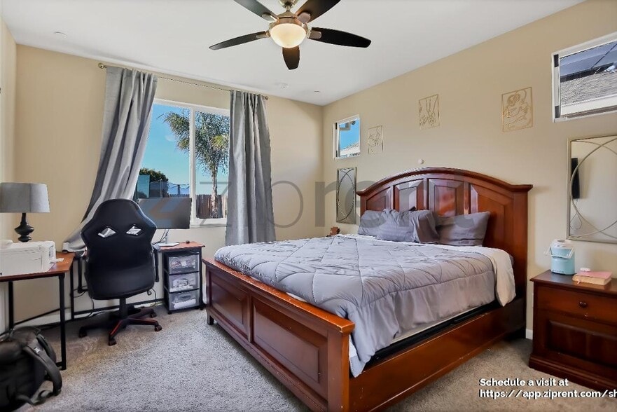 Building Photo - 1104 Greenbrier Dr