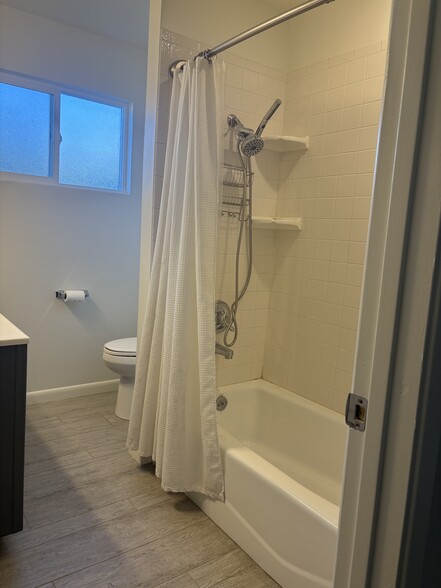 Building Photo - 3133 N 4th Ave