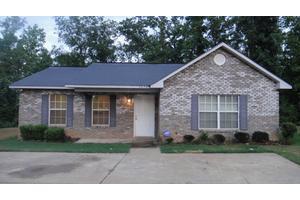 Building Photo - Longview Cottages - Available Soon!