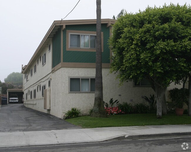 Sea Breeze Apartments 646 W Imperial Ave El Segundo CA 90245