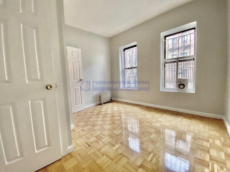 Building Photo - 539 W 156th St