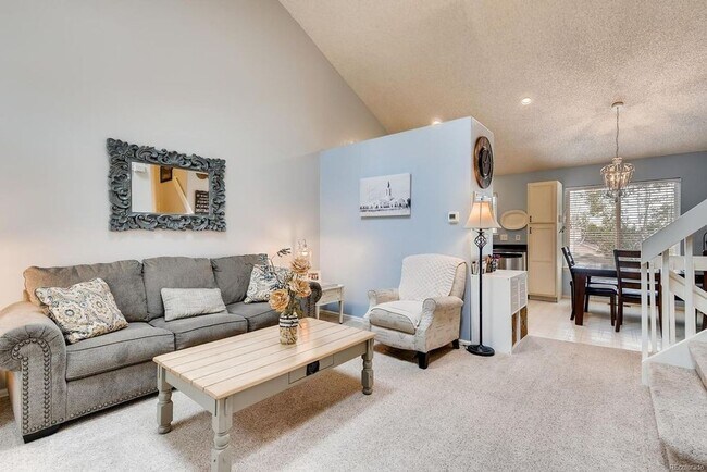 Building Photo - GREAT LOCATION! New LVP and Carpet - WON'T LAST LONG!