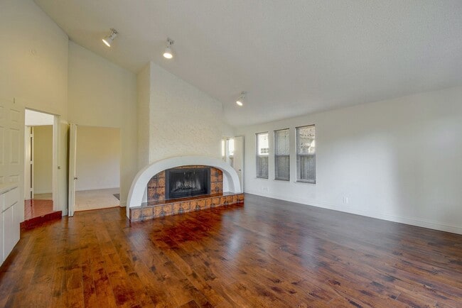 Building Photo - Single Family Home in the Heart of Santa Clara