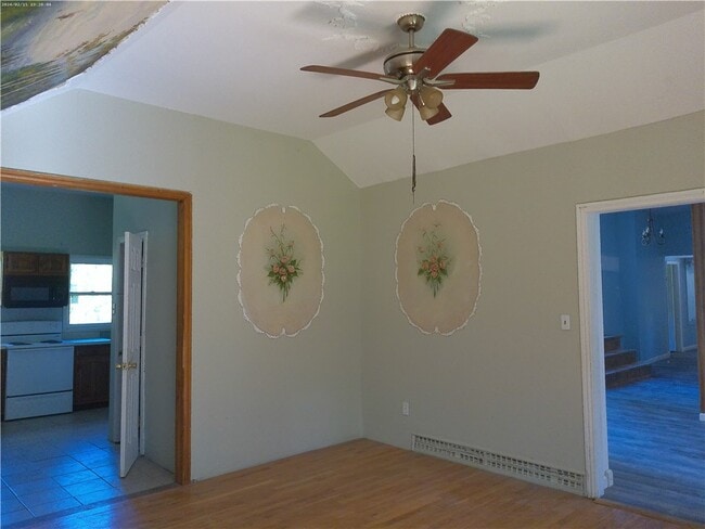 Building Photo - 661 NY-235