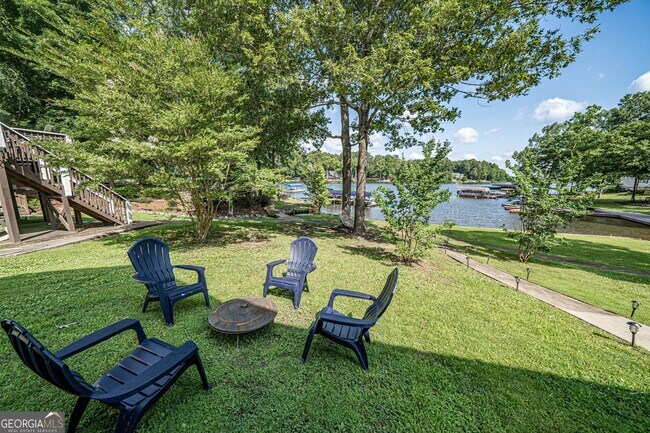 Building Photo - 375 Arrowhead Trail