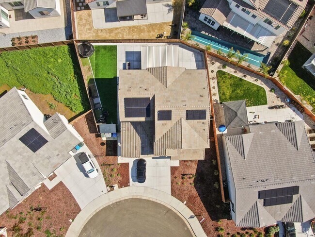 Building Photo - 1245 Pacific Pl