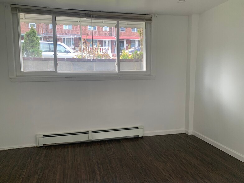 Bedroom - 3334 Kingsland Ave