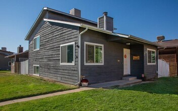Building Photo - Single family residence in Rifle
