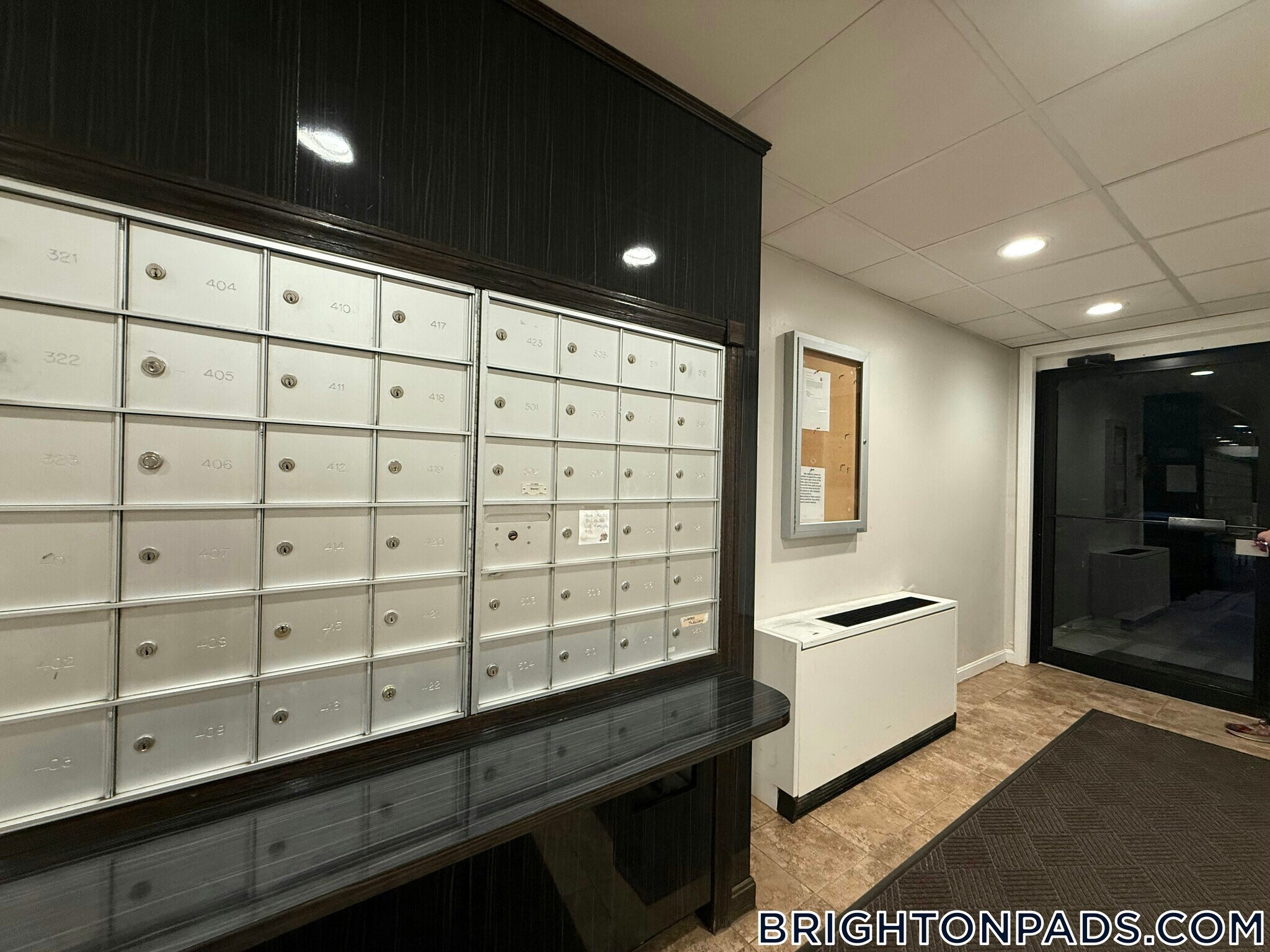 Building Photo - 50 Broadlawn Park