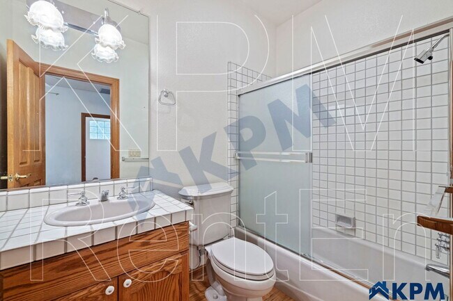 Building Photo - 3453 Lakemist Cir