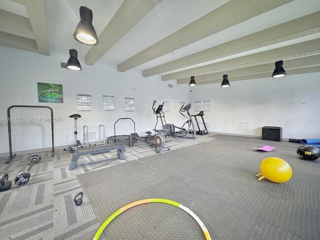 Building Photo - 2741 Taft St