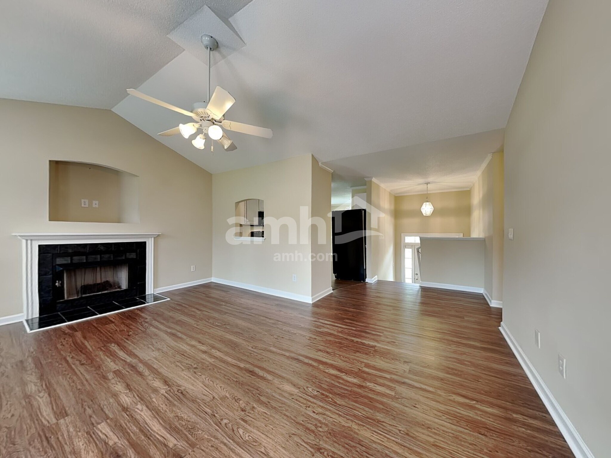 Building Photo - 140 Haven Grove Trl