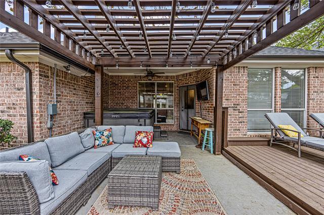 Building Photo - 1534 Wayside Dr