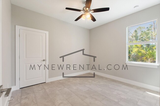 Building Photo - 3093 Spice Ln