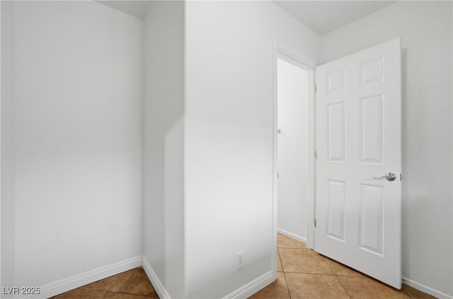 Building Photo - 9057 Pure Sapphire Ct