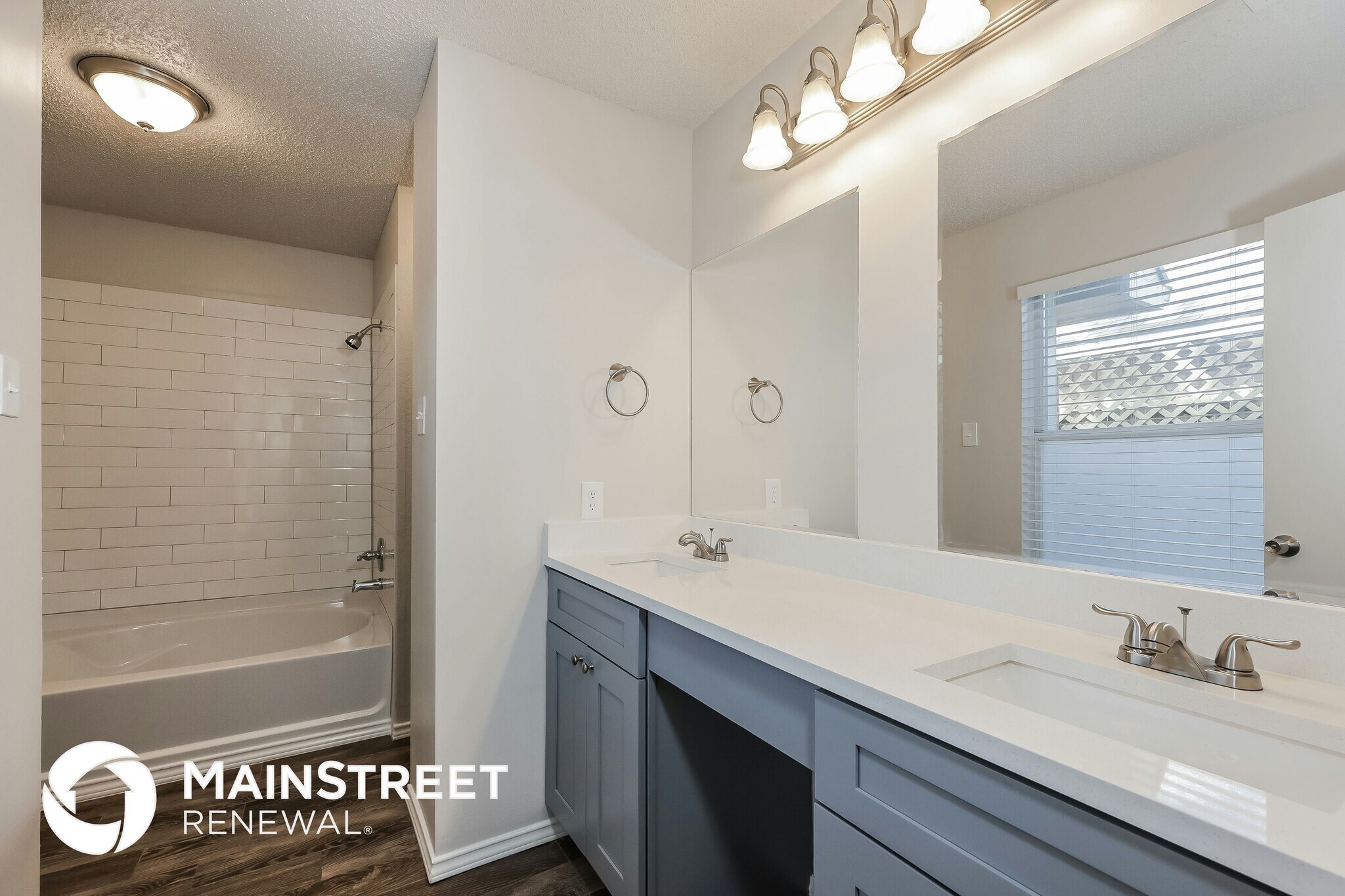 Building Photo - 828 Bentree Dr