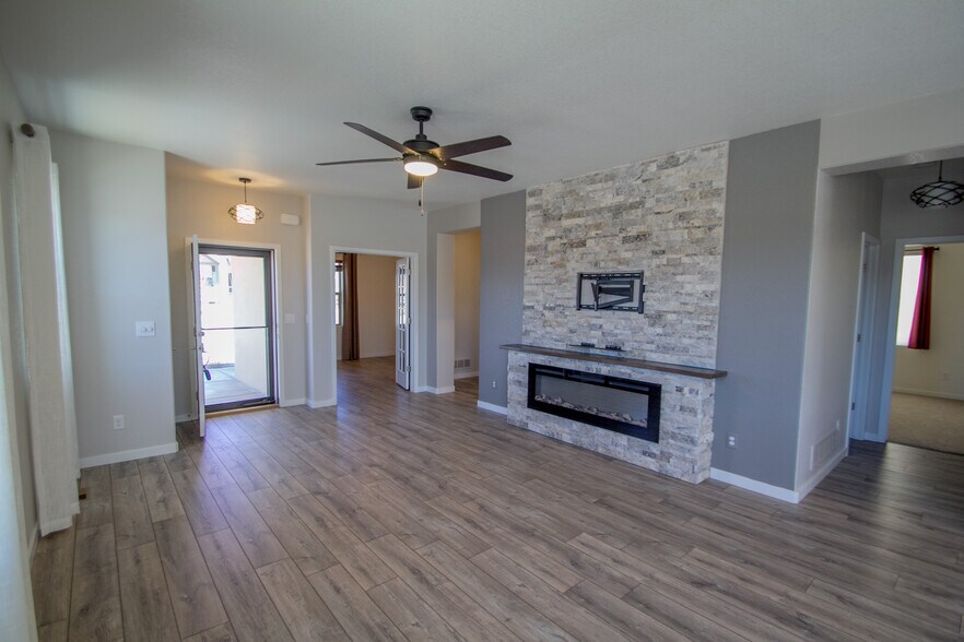 Living area from front door - 1810 Volterra Way