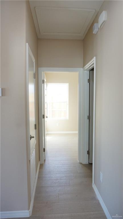 Building Photo - 30 W Kenwood St