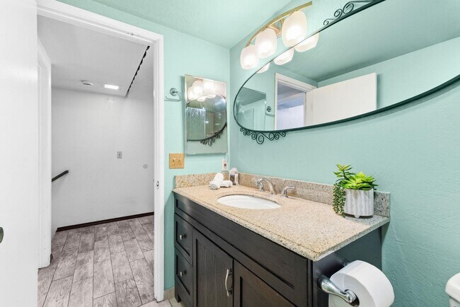 Building Photo - 731 Seacoast Dr