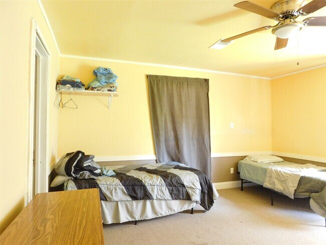 Building Photo - 13203 US-59