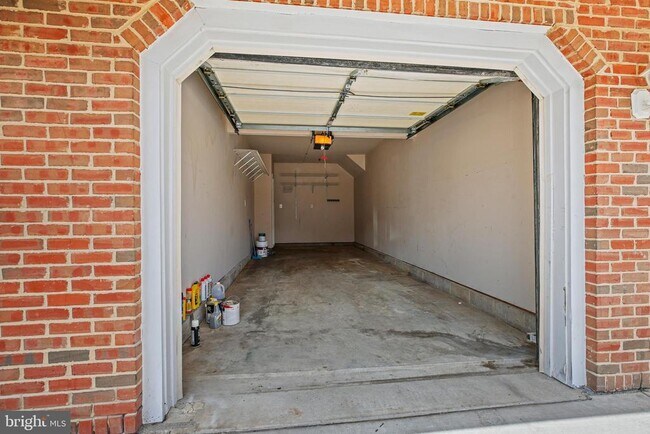 Building Photo - 12708 Found Stone Rd