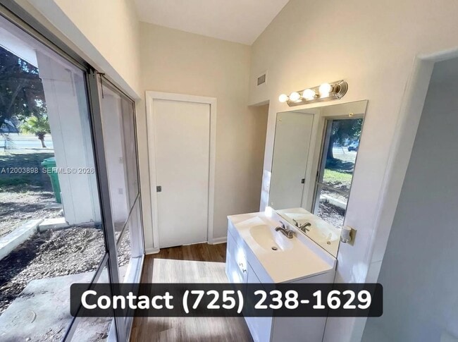 Building Photo - 28442 SW 141st Pl