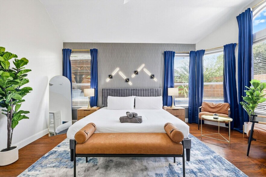 Building Photo - 5709 Courtney Cir