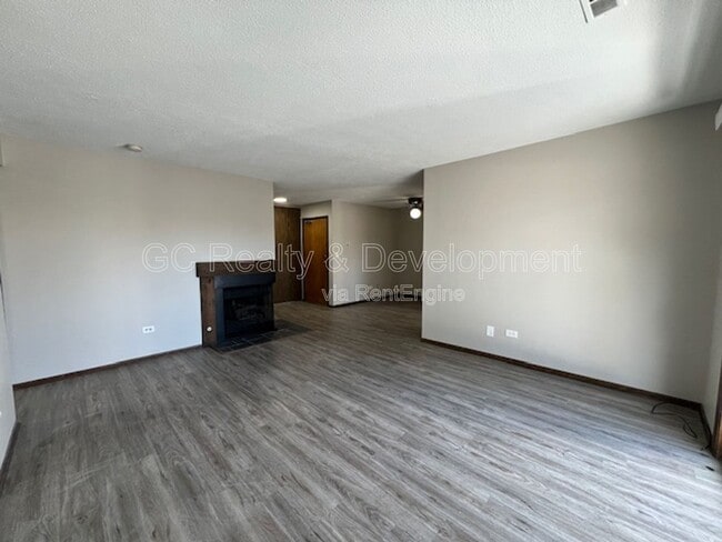 Building Photo - 7030 Barrington Ct