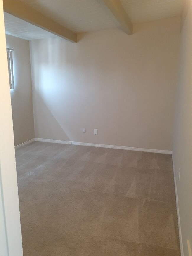 Building Photo - Apply Now move-in ready