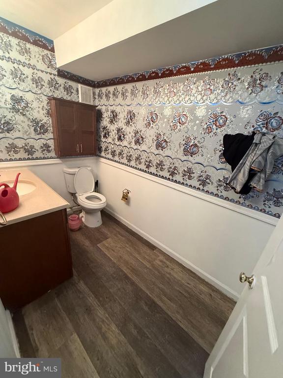 Building Photo - 7530 Coxton Ct