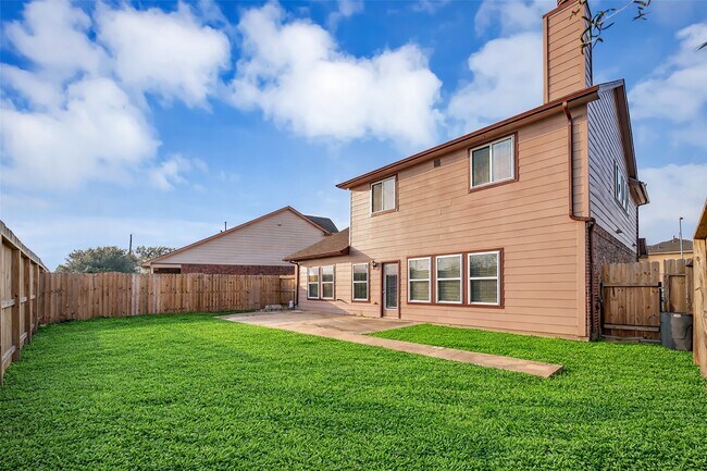 Building Photo - 21611 Mt McKinley Way