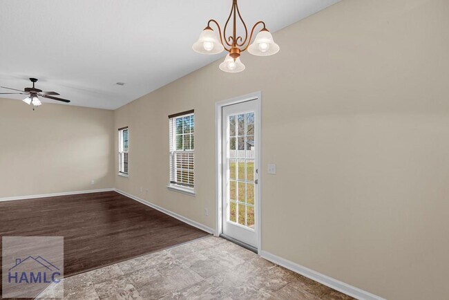 Building Photo - 469 Archie Way