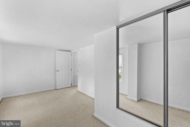 Building Photo - 3103 Plyers Mill Rd