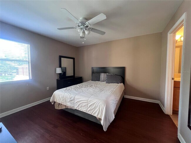 Building Photo - 10177 Sailwinds Blvd S