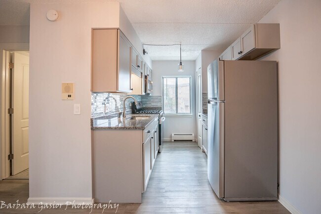 Building Photo - 835 Pearson St