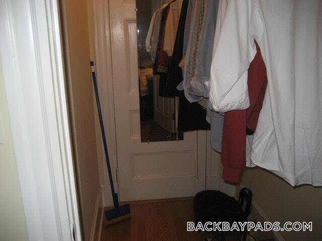 Building Photo - 8 Garrison St