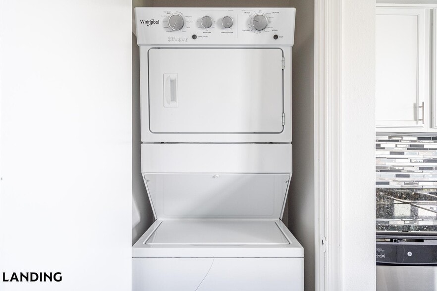 Building Photo - 440 NE 4th Ave