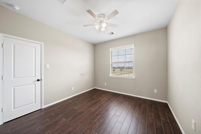 Building Photo - 31041 Pecan Creek Dr