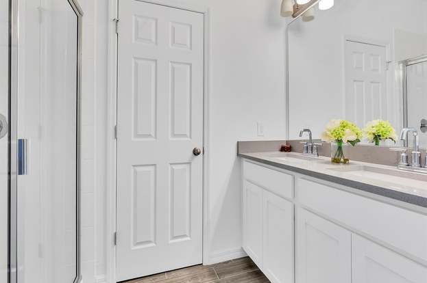 Building Photo - 15691 Willow Arbor Cir