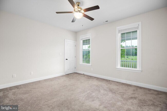 Building Photo - 6337 Louisianna Rd