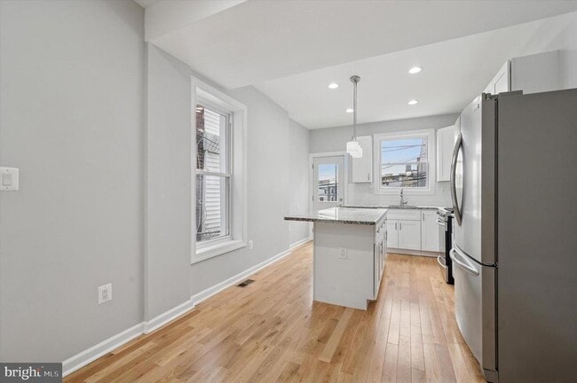 Building Photo - 3024 Redner St