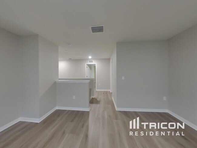 Building Photo - 6316 Dutton Dr