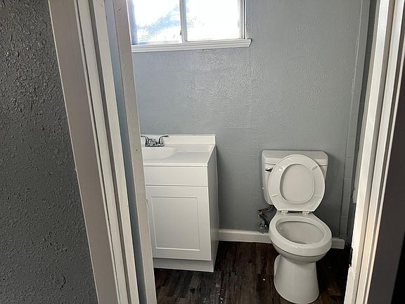 Building Photo - 6710 Sebring Dr