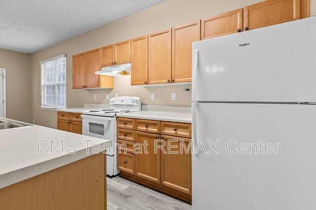 Building Photo - 4932 Vireo Dr