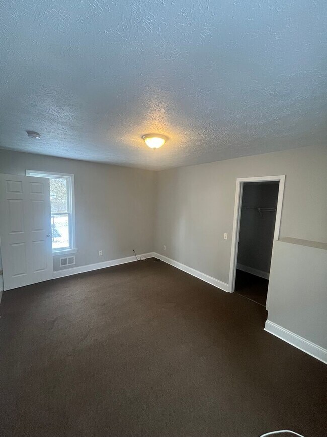 Building Photo - 55 Edmonds St